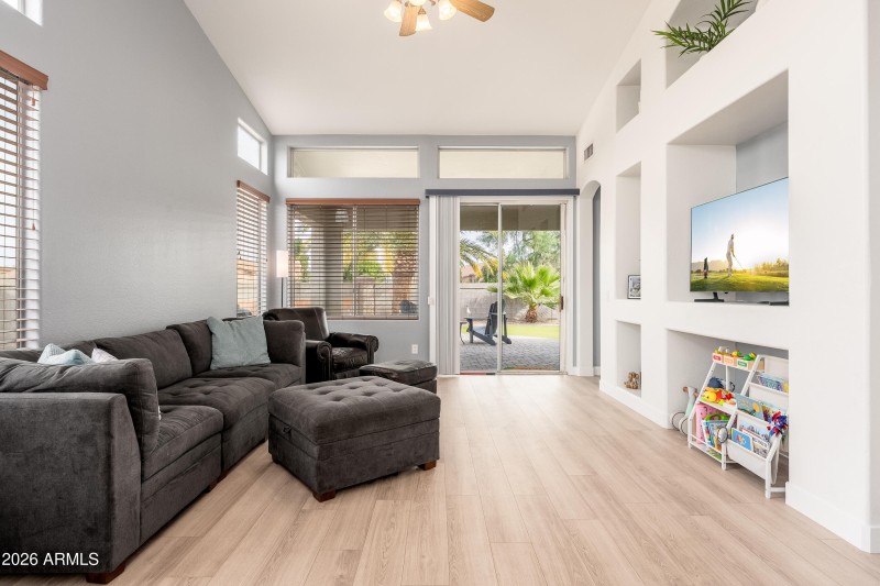 1751 S Navajo Way - 05