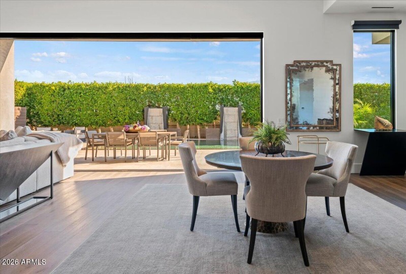 13-6982 E Joshua Tree Ln 09