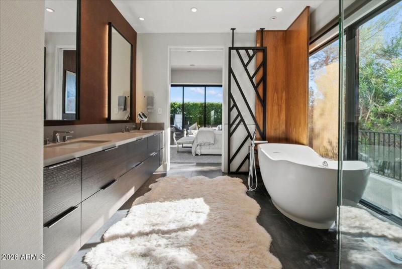 29-6982 E Joshua Tree Ln 25