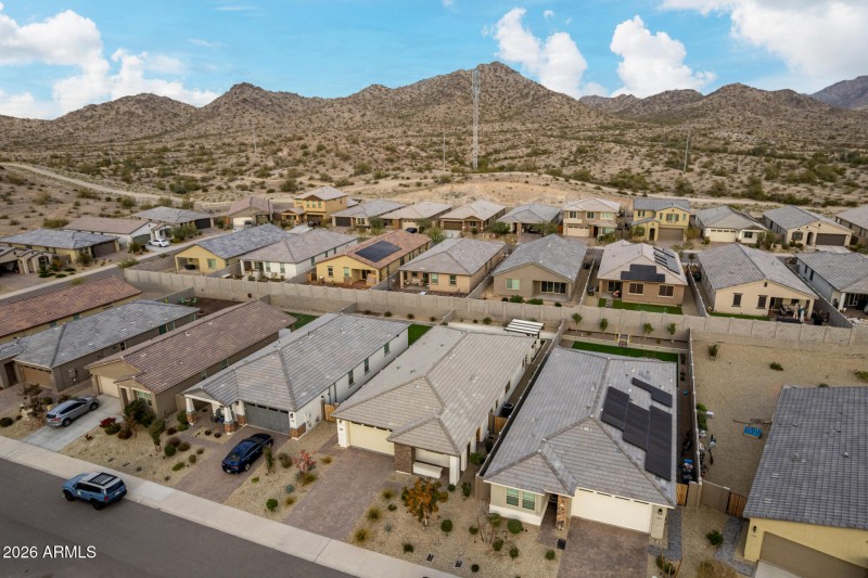 Fabulous mountains at your fingertips