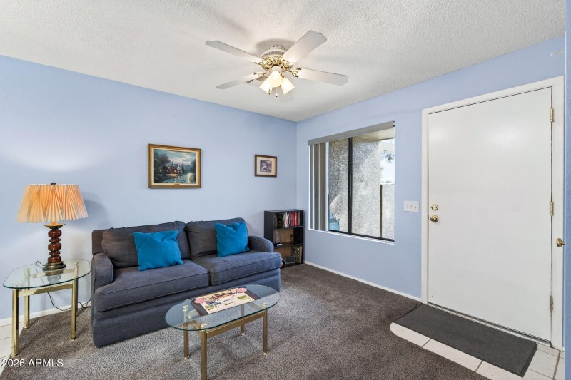 12_14300_W_Bell_Unit_5112_mls