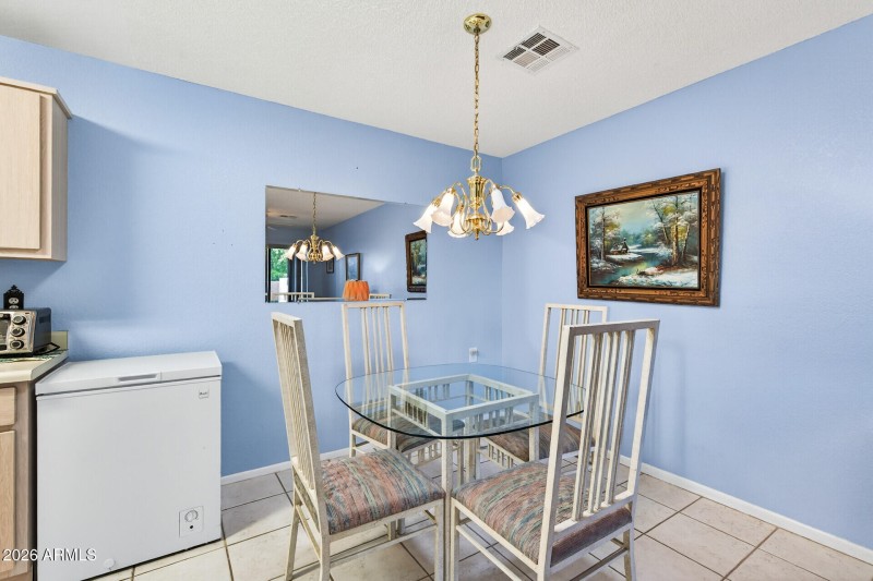 15_14300_W_Bell_Unit_5115_mls