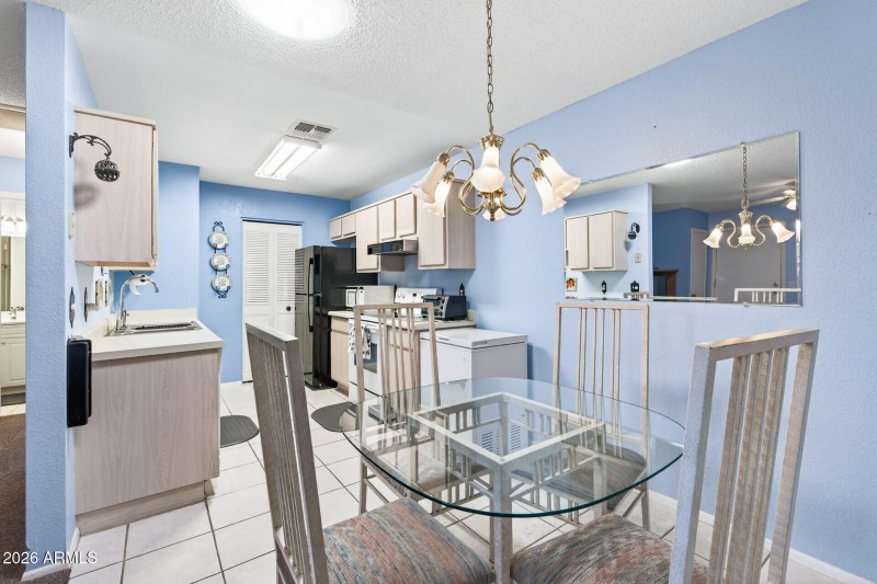 16_14300_W_Bell_Unit_5116_mls