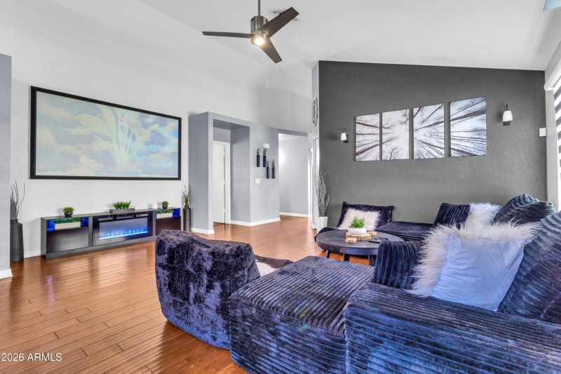 5059 W Chicago Cir S-6