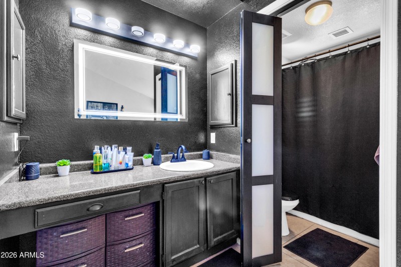 5059 W Chicago Cir S-17