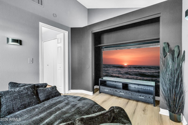 5059 W Chicago Cir S-28