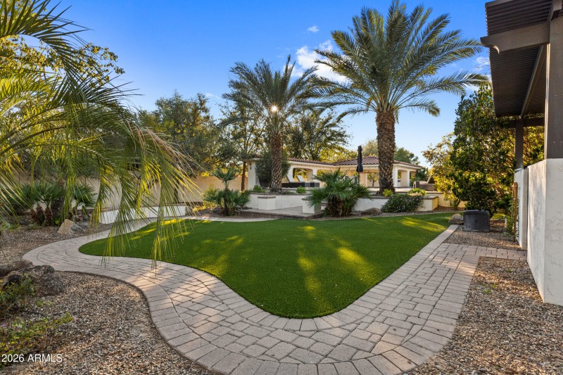 2923 E Fruitvale Ave-94