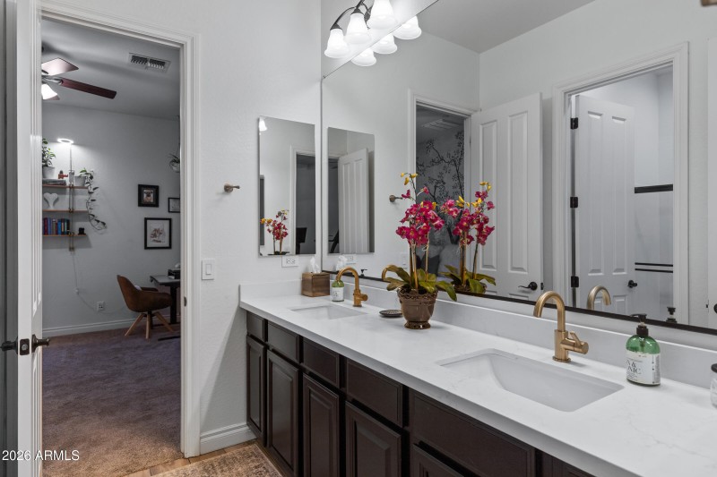 2923 E Fruitvale Ave-65