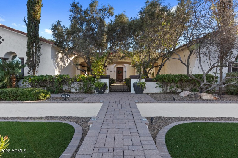 2923 E Fruitvale Ave-5