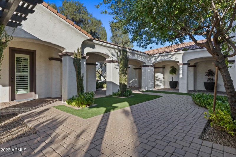 2923 E Fruitvale Ave-12