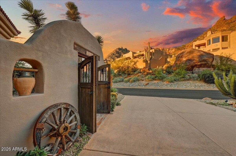 012_14Courtyard Entry II