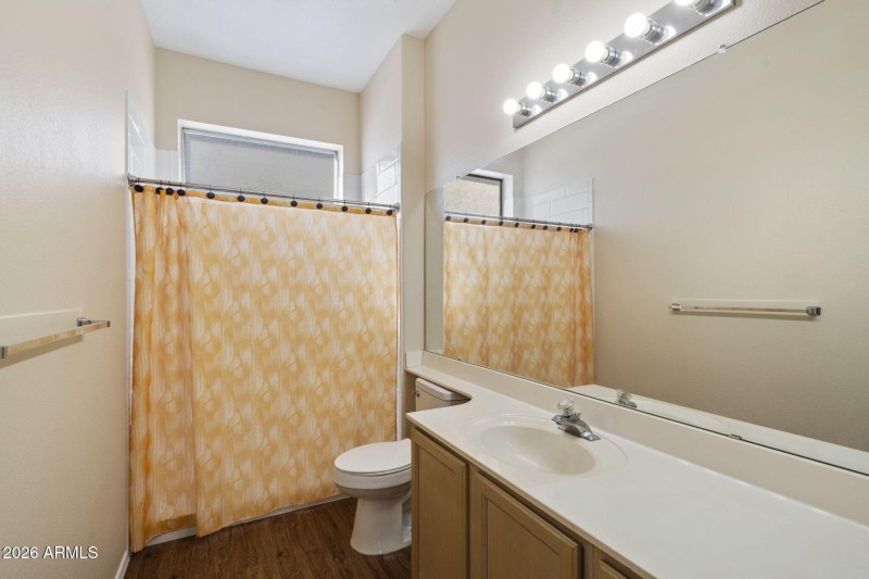2nd Bathroom