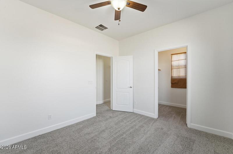 15391 W Dreyfus St-51