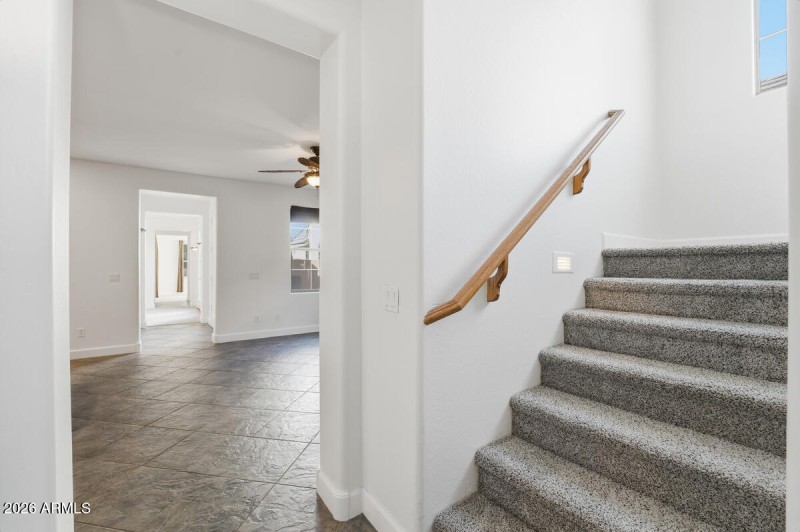 15391 W Dreyfus St-30