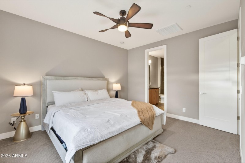 28_1717_E_Morten_Ave_Unit_3828_mls