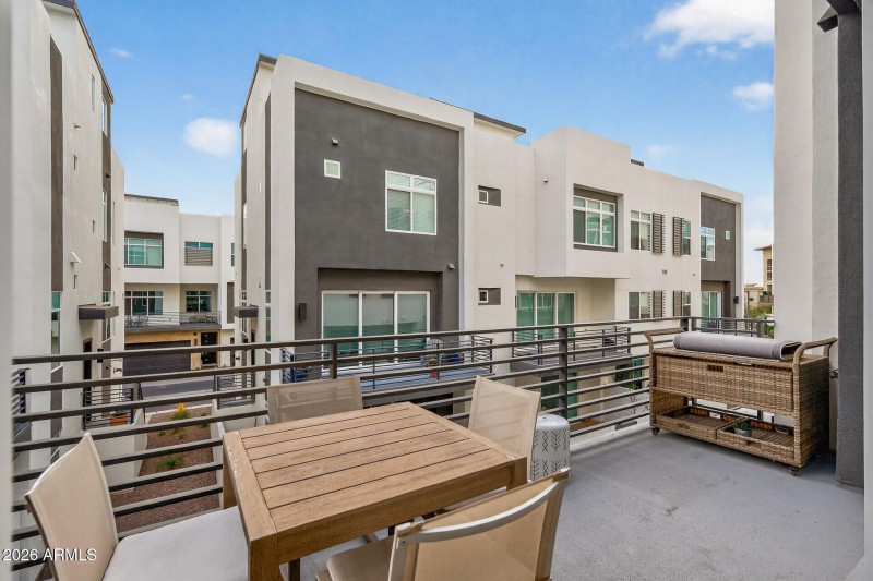 41_1717_E_Morten_Ave_Unit_3841_mls