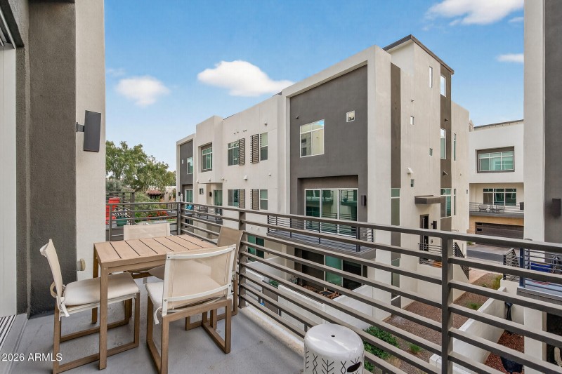 42_1717_E_Morten_Ave_Unit_3842_mls