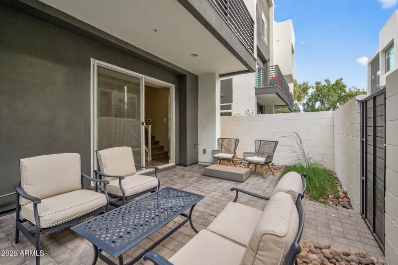 47_1717_E_Morten_Ave_Unit_3847_mls