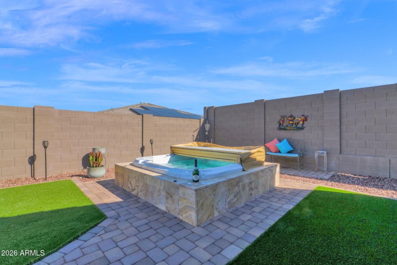 49-web-or-mls-P1459564