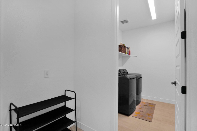 20-web-or-mls-P1459497