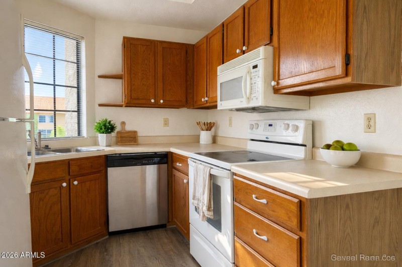 5BB7CD96-5565-4B79-8F57-34A29F687397