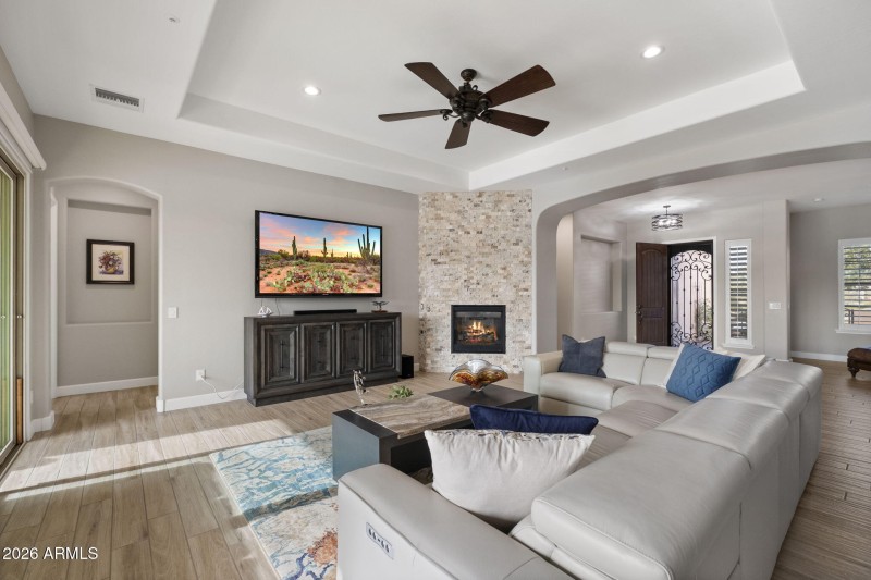 9-web-or-mls-DSCF2320