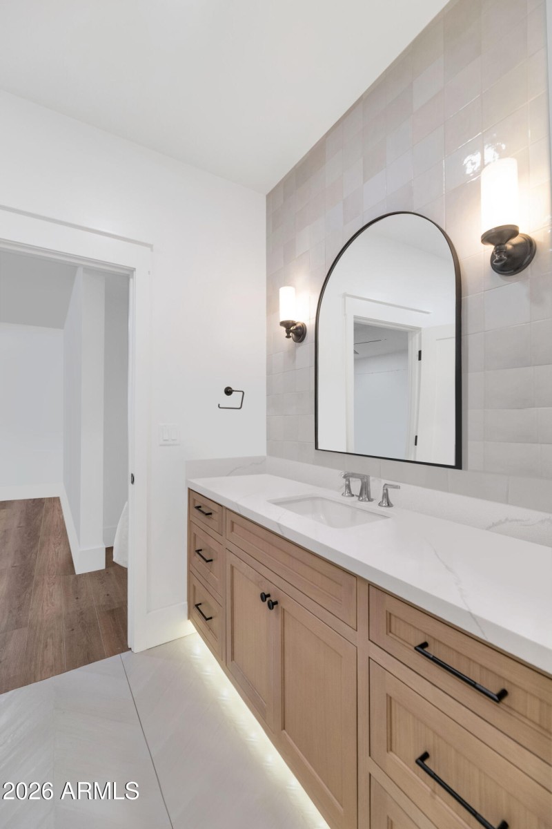 5714 E Lafayette Blvd-print-037-121-TOD4