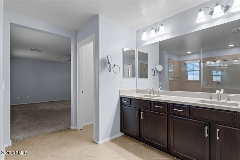 16-DesertSkyREM - 12055 W Tether Trl-14