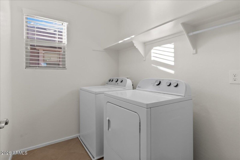 17-DesertSkyREM - 12055 W Tether Trl-15