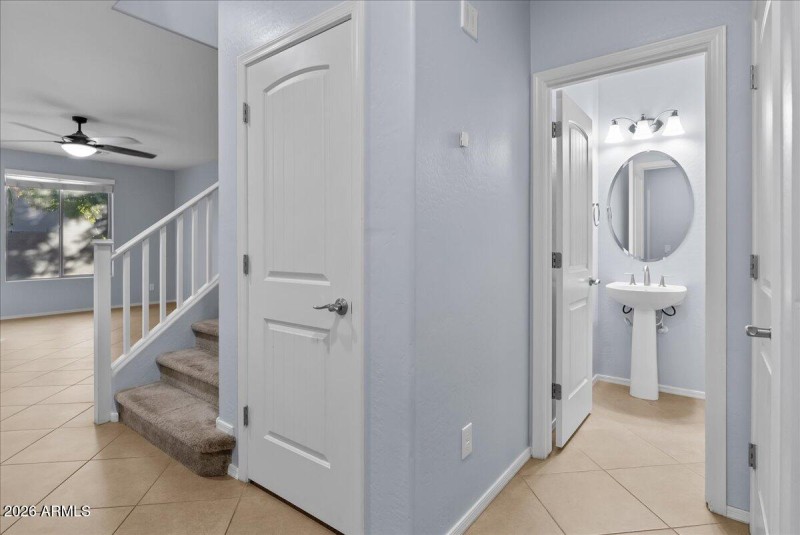 03-DesertSkyREM - 12055 W Tether Trl-03