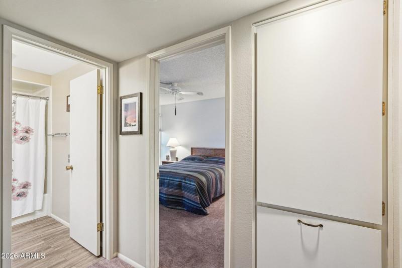 20-web-or-mls-W Sandstone Dr-S2401-020