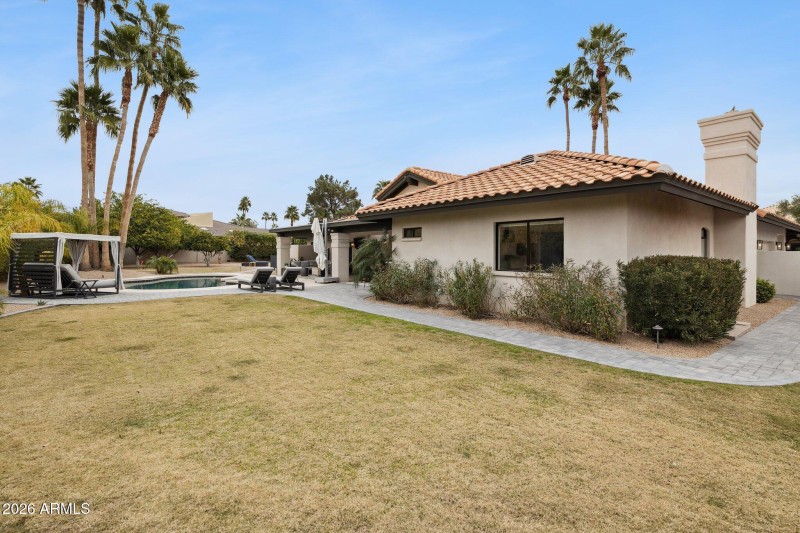 60-web-or-mls-10636-e-desert-cove-ave