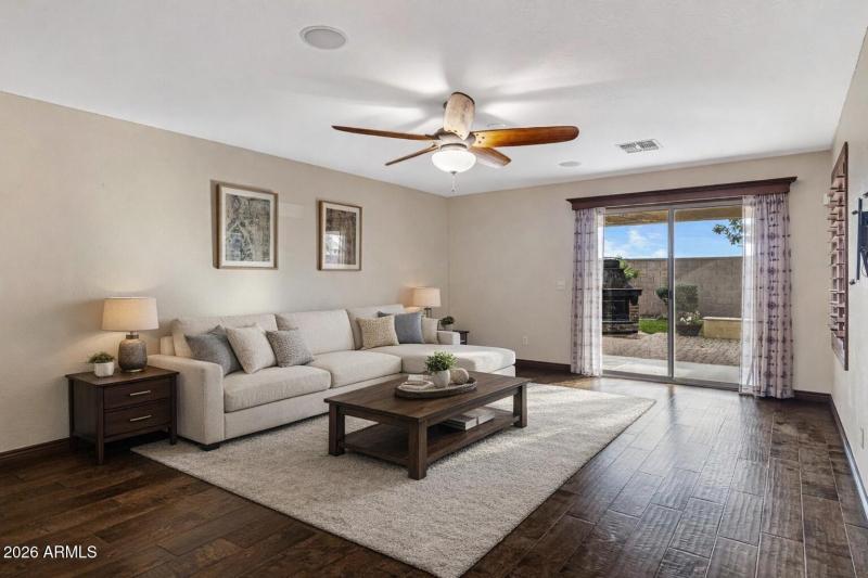 A4BADDB8-1A37-406C-88C9-4947599F0D89