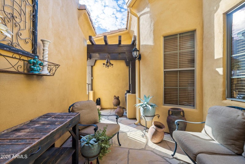 Lounge & Enjoy Morning Coffee