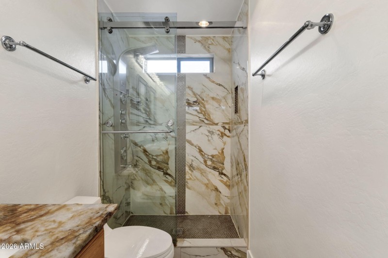 25-web-or-mls-3009-e-corrine-dr