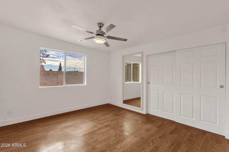 27-web-or-mls-3009-e-corrine-dr