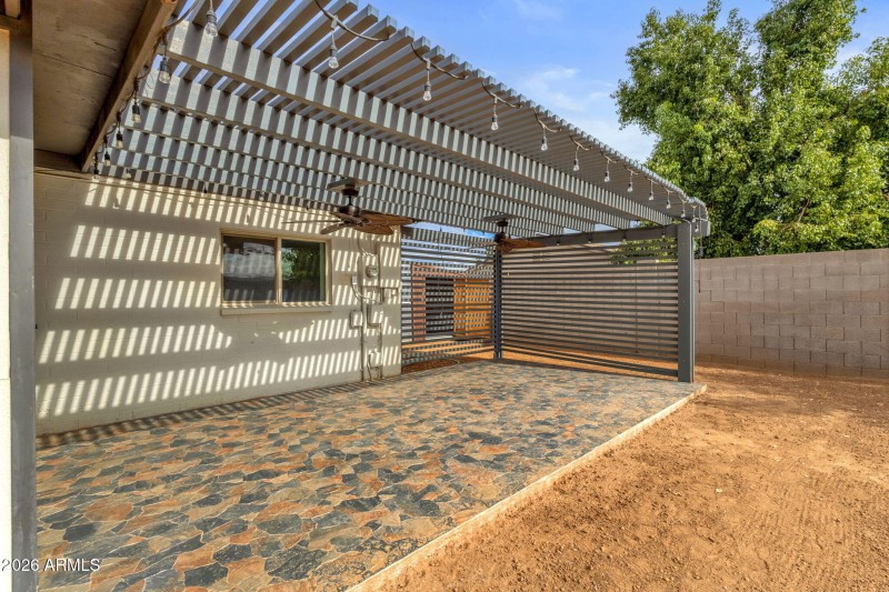 37-web-or-mls-3009-e-corrine-dr