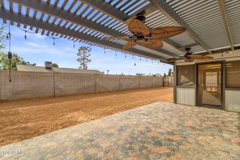 39-web-or-mls-3009-e-corrine-dr