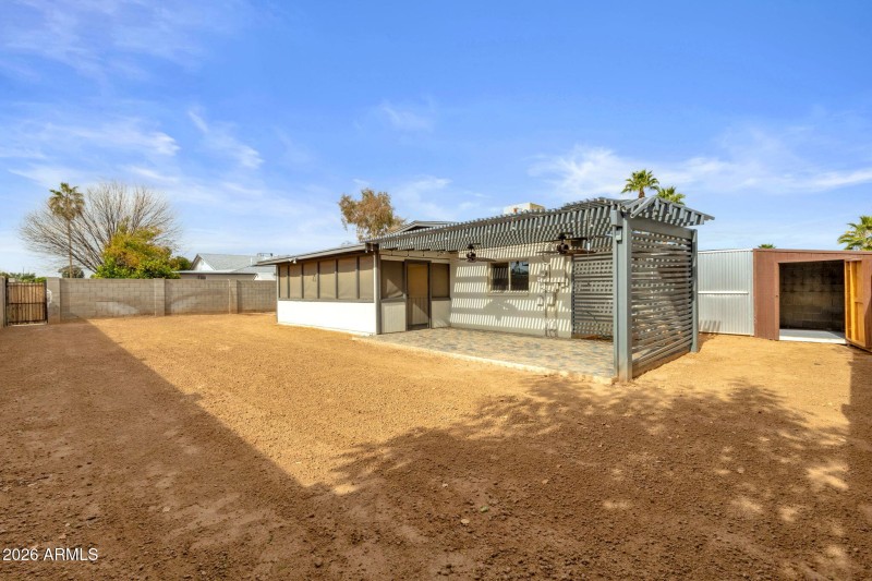 41-web-or-mls-3009-e-corrine-dr