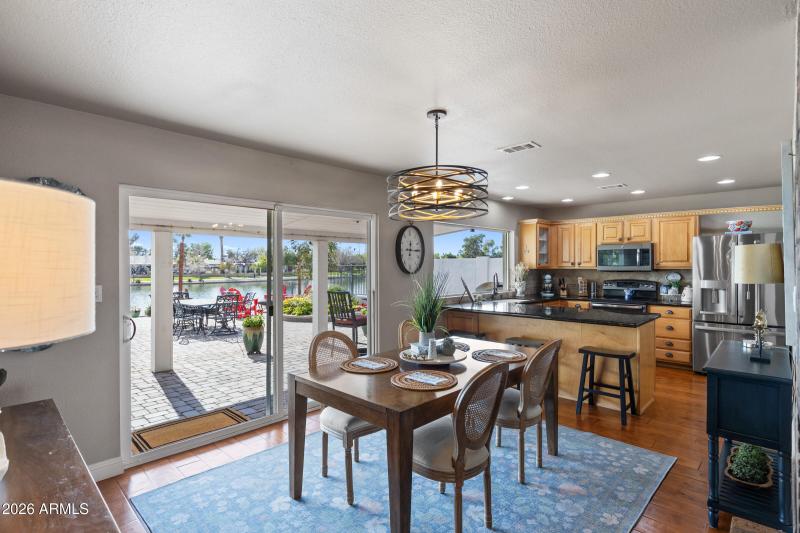 2235 W Isabella Ave-16