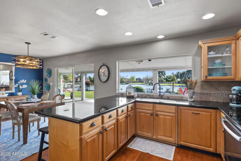 2235 W Isabella Ave-22