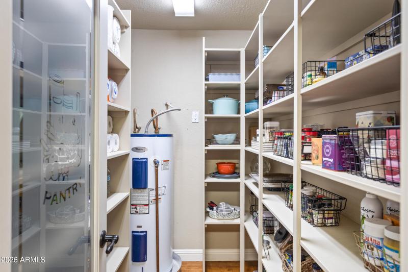 2235 W Isabella Ave-24