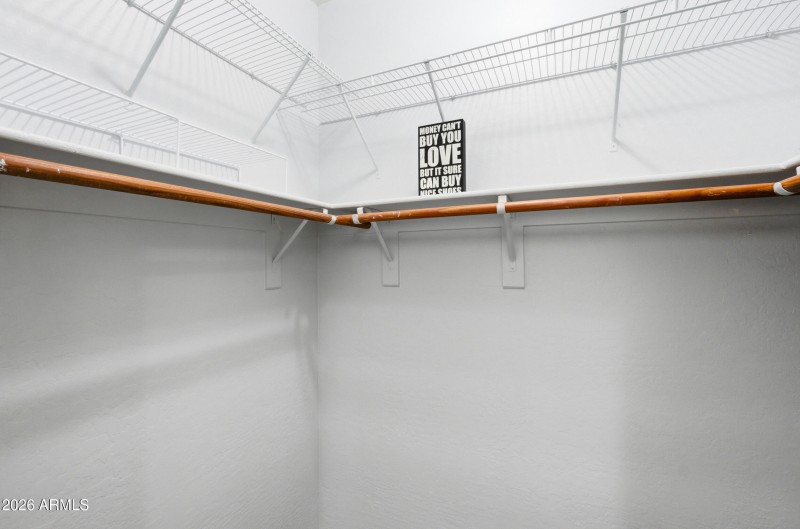 PRIMARY SUITE WALK-IN CLOSET