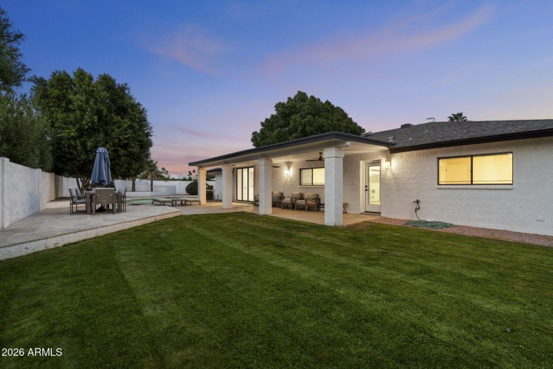 Spacious Backyard Oasis