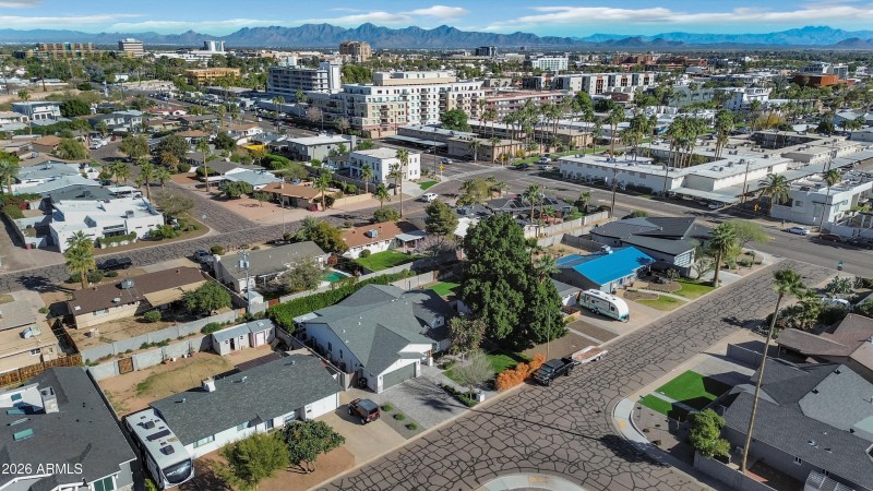 Walk to Old Town Scottsdale