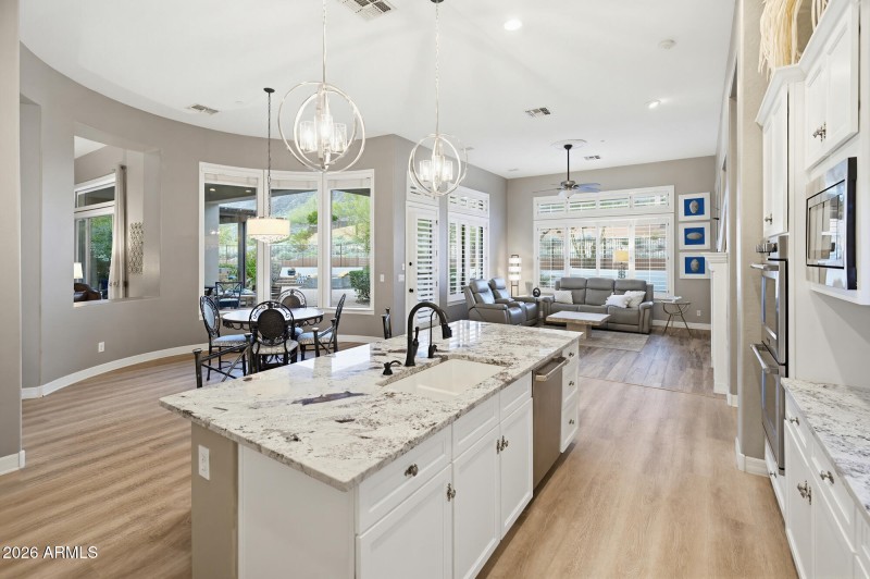 1813 W Camargo Ct-37