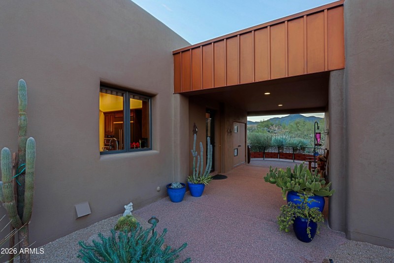 Front 15 - Courtyard