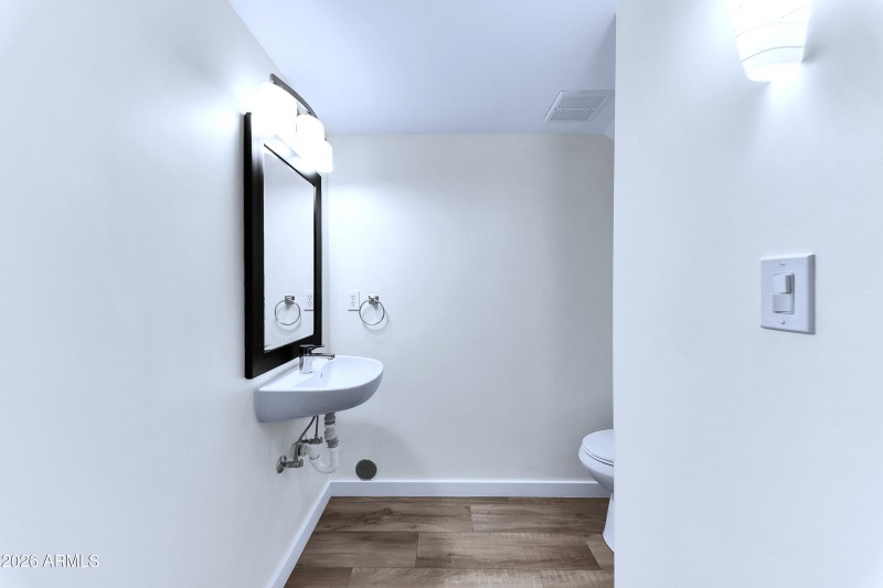 10 4600 N 68th St 342_11