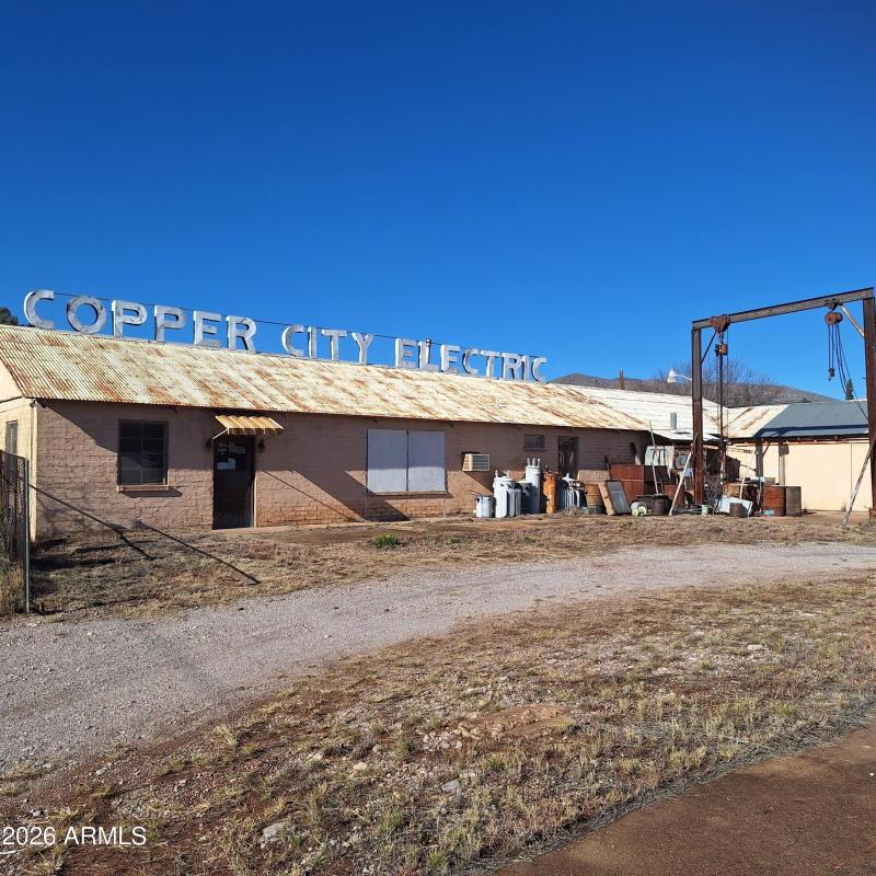 619379399_26071588099142480_552571309318