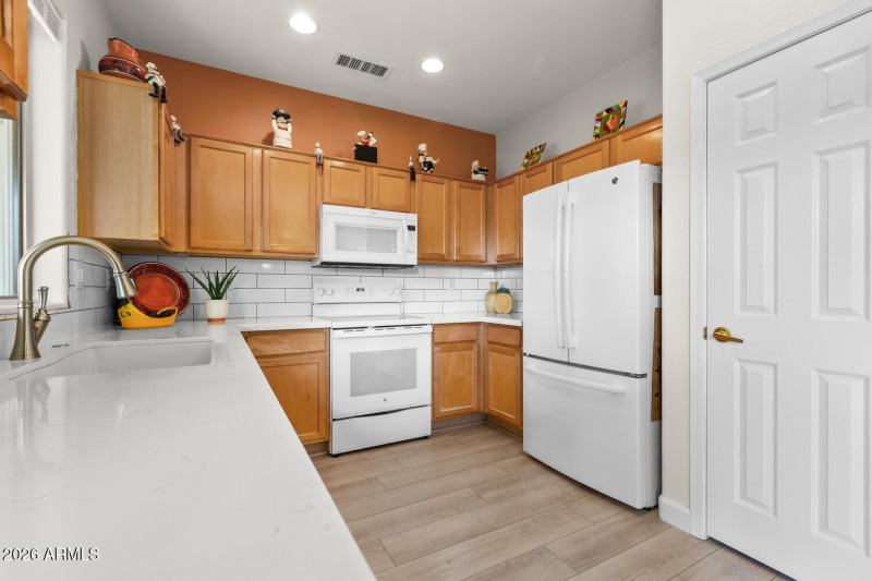 N Summerbreeze Way Surprise-015-052-1500